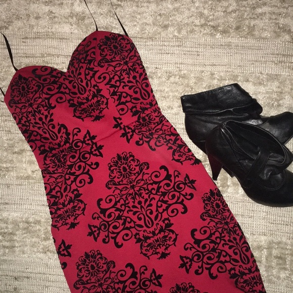 ♥️ New B. Darlin Red Velvety Holiday Dress 👠 - Picture 2 of 8